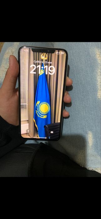 Айфон XS MAX в хорошем состояний