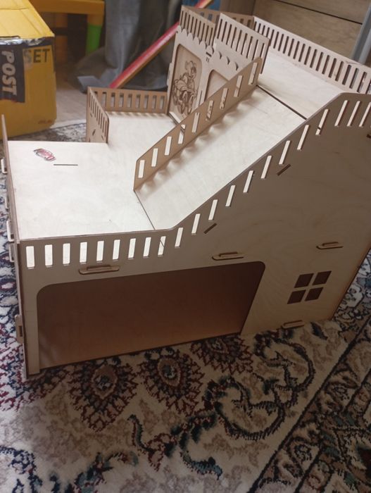 Продаю деревянный гараж.