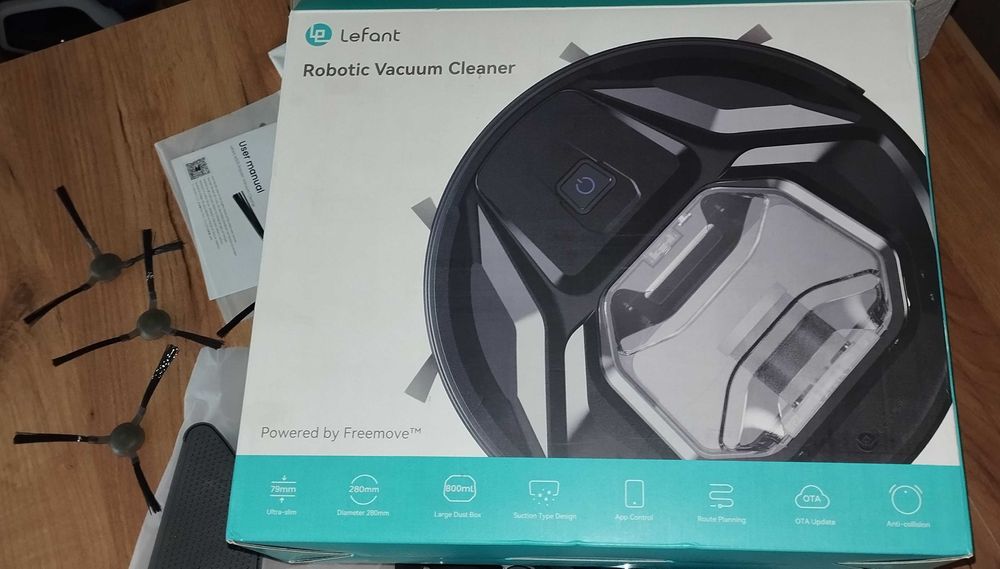 Aspirator robot LEFANT M320 3 in 1 , este nou, pentru aspirare si spalare ideal pentru proprietarii de animale de companie