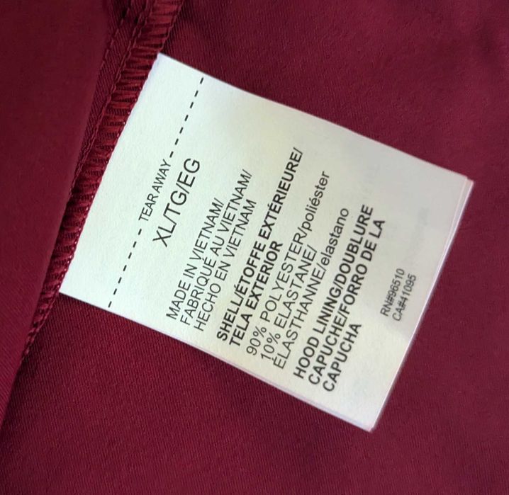 Under Armour Sportswear Woven Hooded мъжка ветровка от Сащ