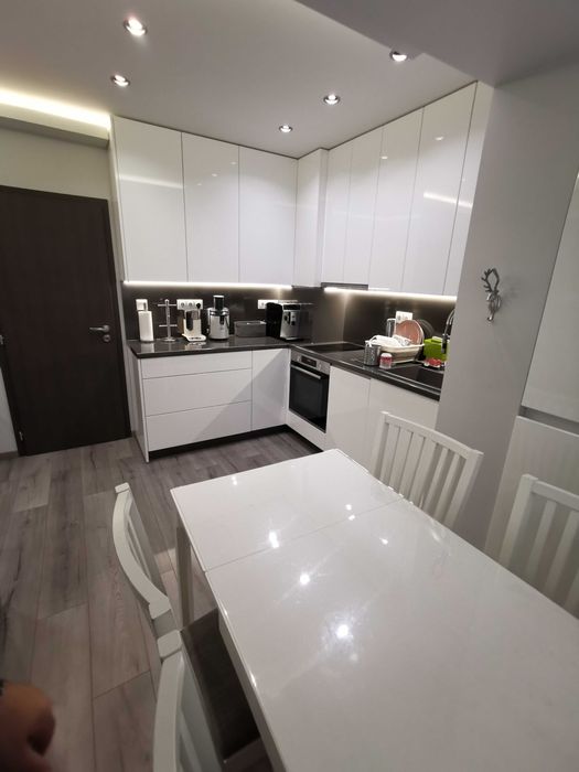 Дава се под наем Тристаен апартамент в Карлово - 82 кв.м за 135000 € - Снимка #9