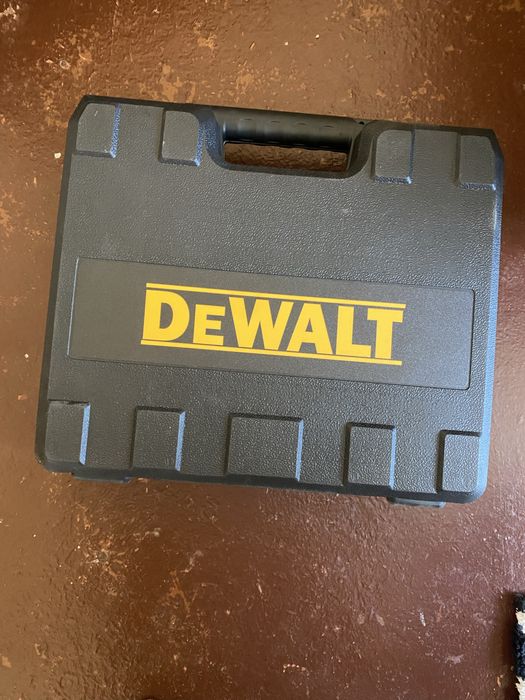 Винтоверт DEWALT Нов