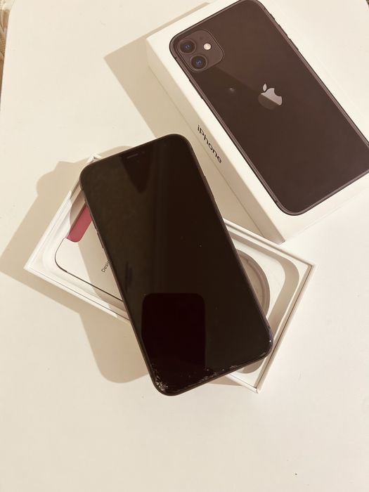 Айфон 11 128гб в черном цвете