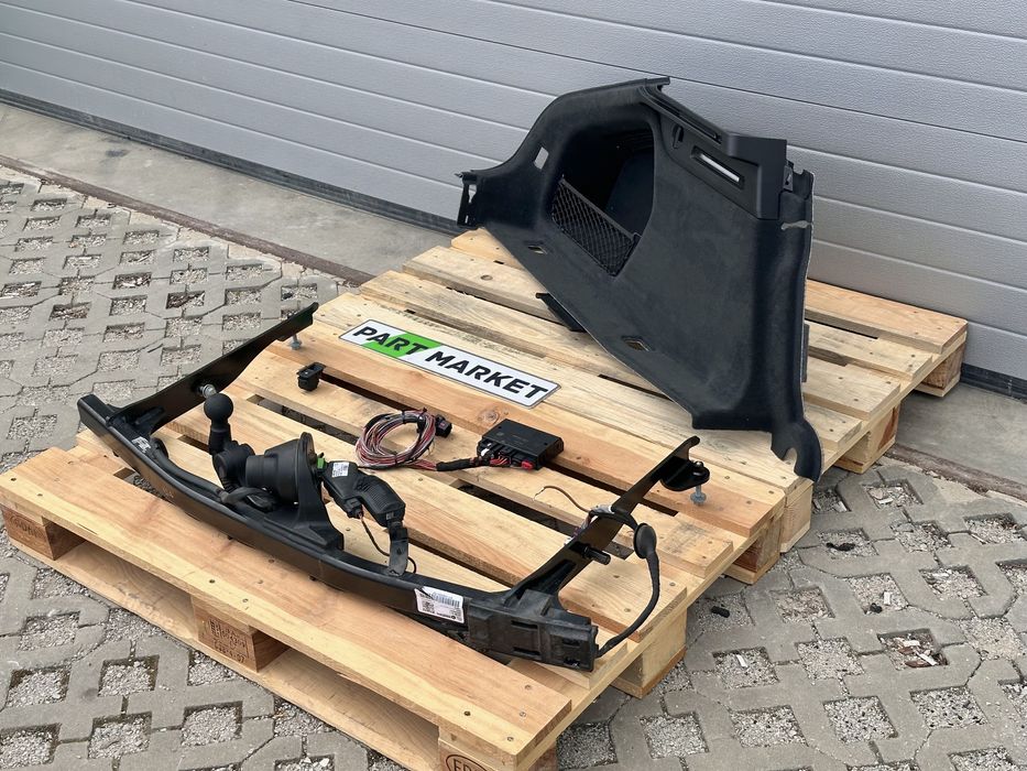 Теглич комплект AUDI A6 C8 / A7 C8 Електрически  4K0800491E