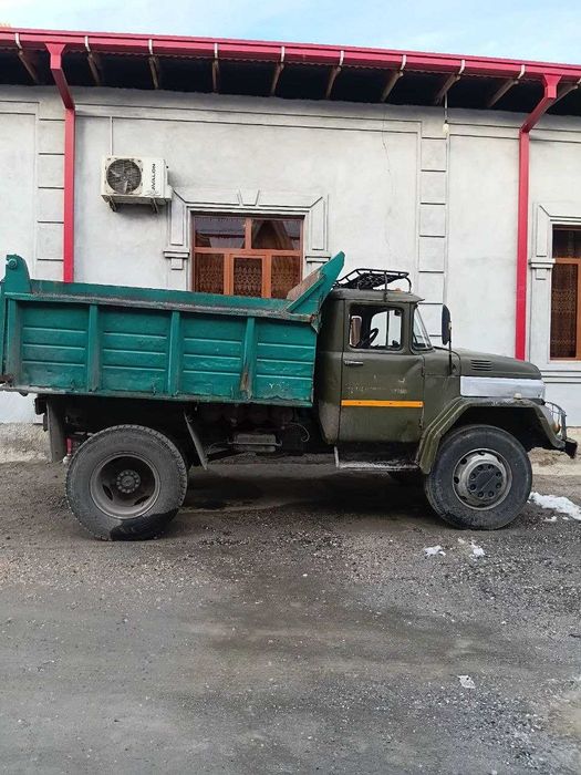 Зил самосвал сотилади