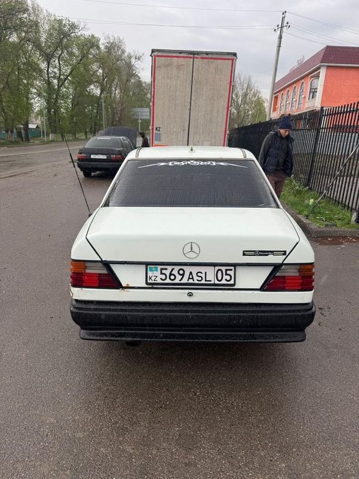 Мерс 124 продам срочно