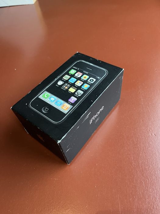 Iphone 2g, 8 gb.