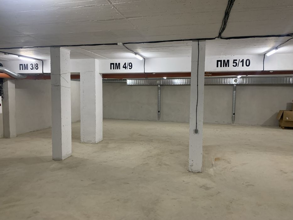 Дава се под наем Гараж / Паркомясто в Русе, Център - 30 кв.м за 81.6 € - Снимка #1