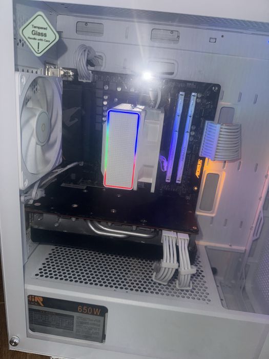 Ryzen 5 5600 RX 5700XT