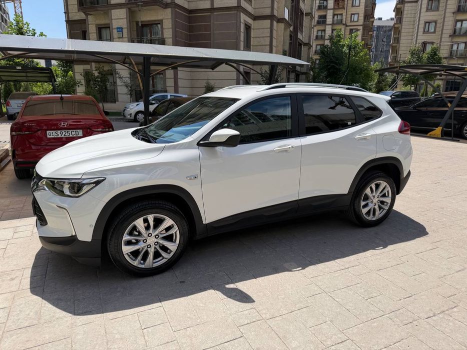Продам свой Chevrolet Tracker LTZ