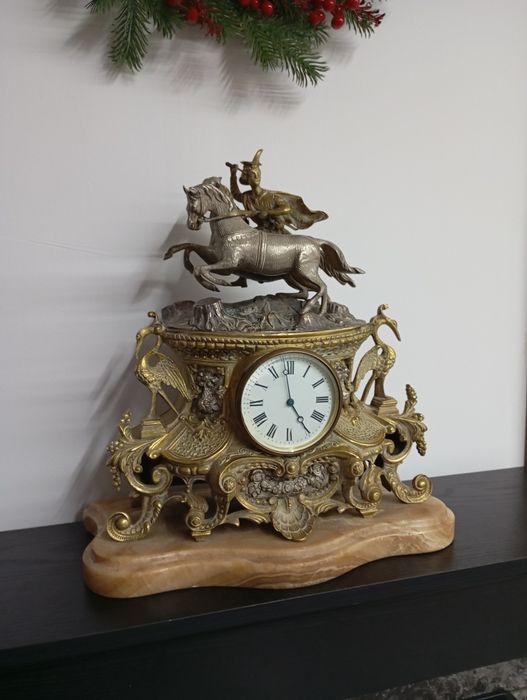 Schimb Ceas vechi pt șemineu anii 1850 bronz masiv, mecanism mecanic p