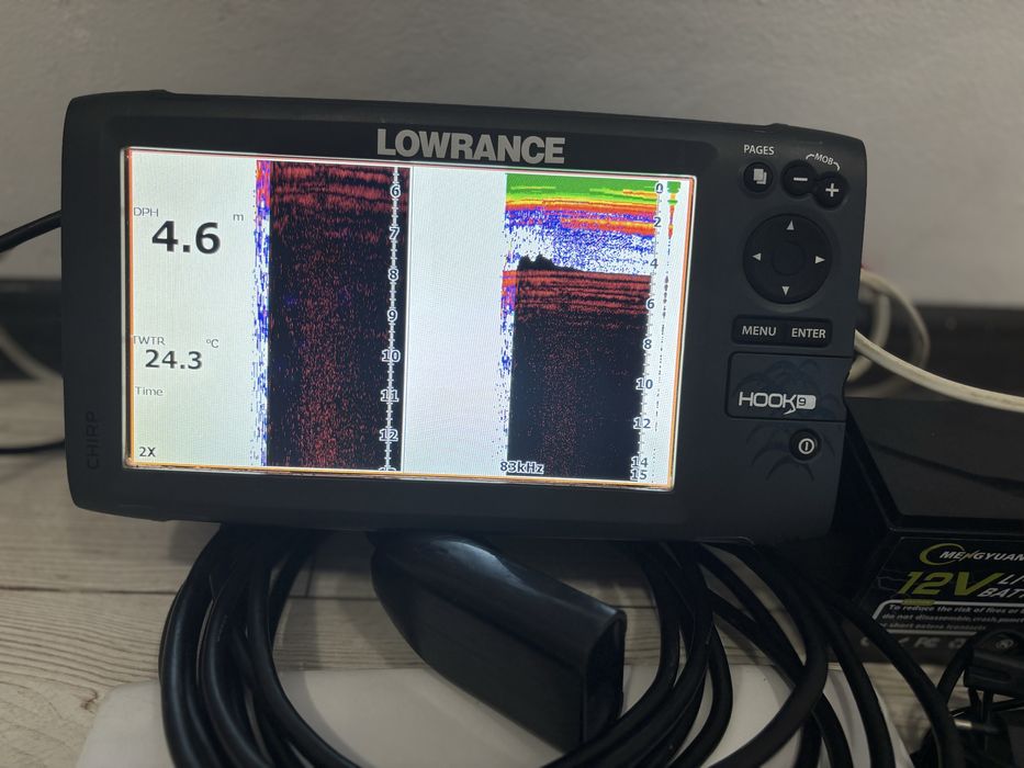 Sonar Lowrance hook 9