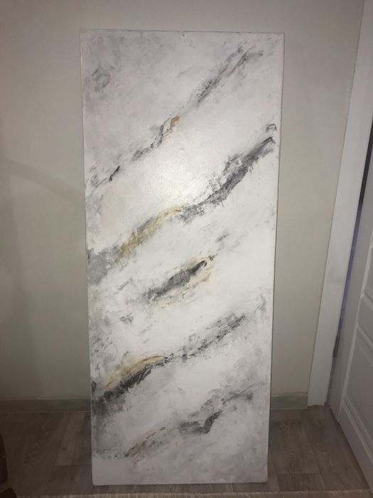 Столищница қолдан жасалған