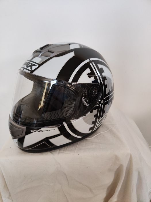 Каска за мотор BOX размер M