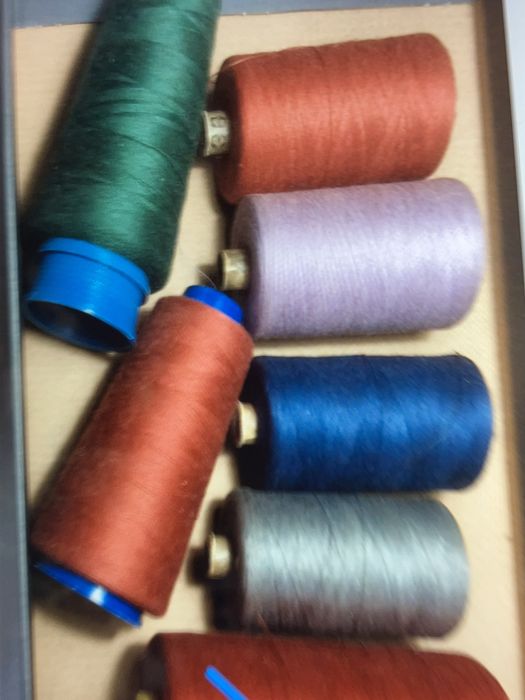 Нитки швейные Россия по 400т.Обычные по100т.Другое…