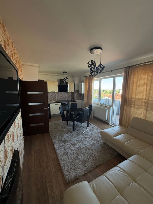 Inchiriez Apartament cu 2 Camere