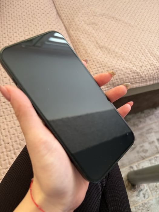 Айфон 16 Е гаранционен