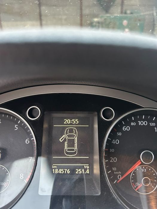 Vând Passat CC 1.8 tfsi