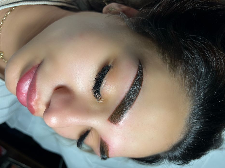 Micropigmentare sprancene 500 lei