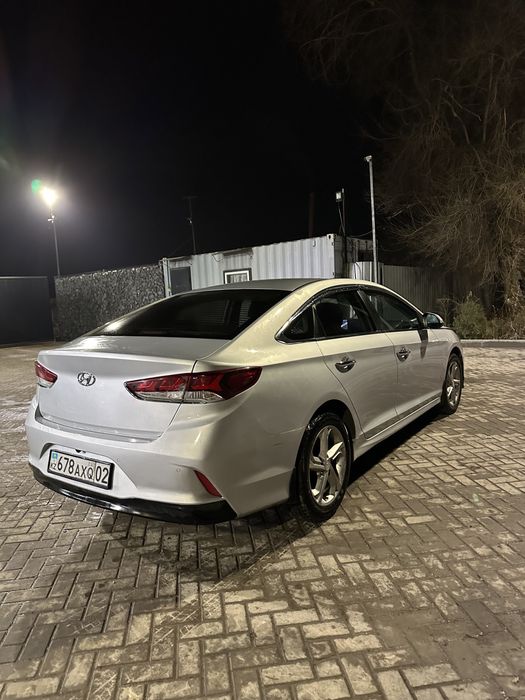 Продам автомобиль  срочно