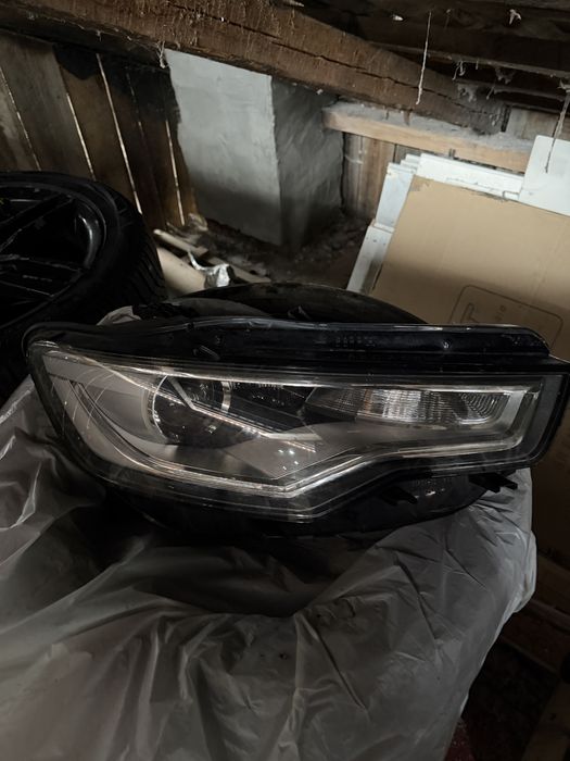 Se vinde far de audi a6 c 7