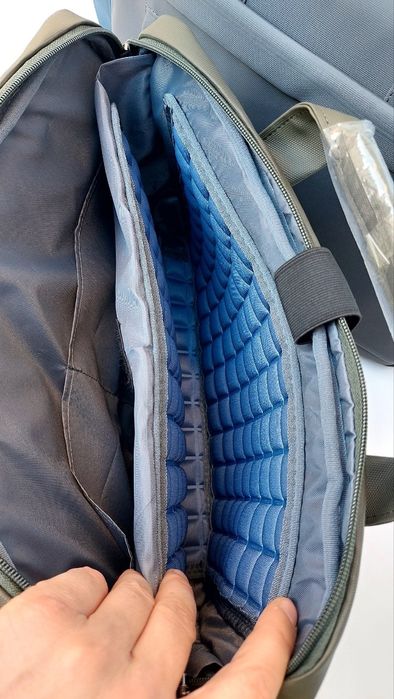 Сумки для ноутбуков