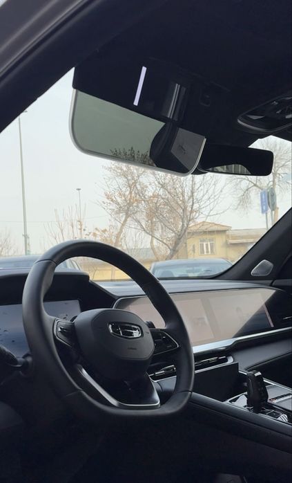 Kia Sorento or Geely Monjaro !