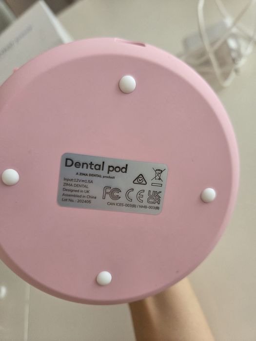 Ултразвуков уред за почистване на шини, протези и  алайнери  Zima Dental pod