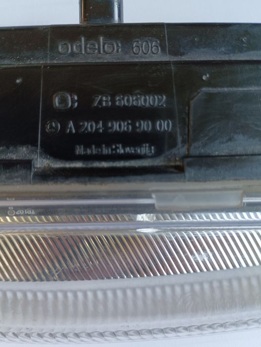 Дясна лед светлина W204