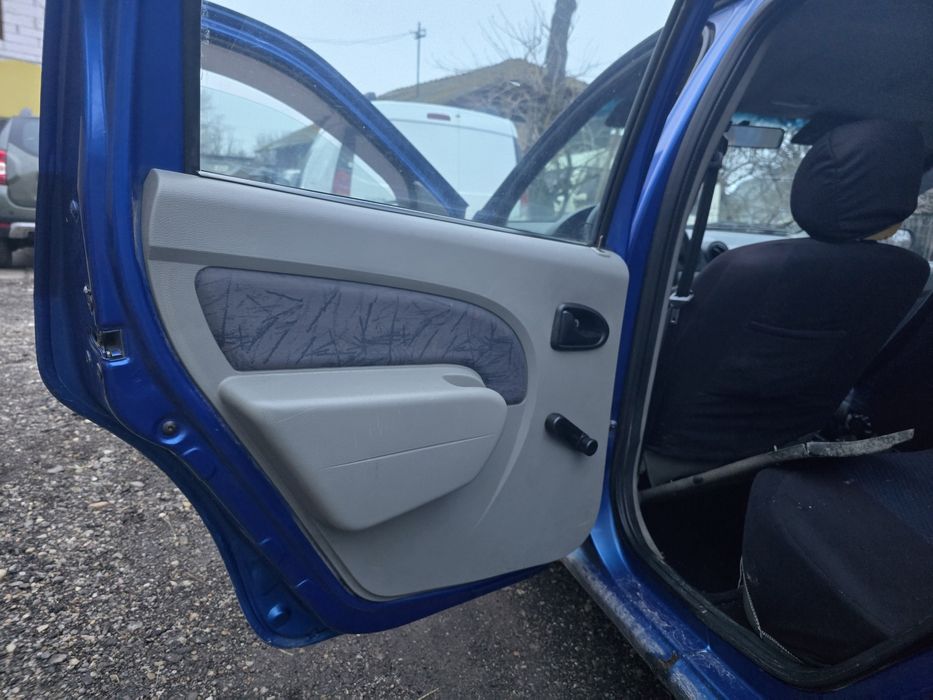 Dezmembrez Dacia Logan 1.6 mpi