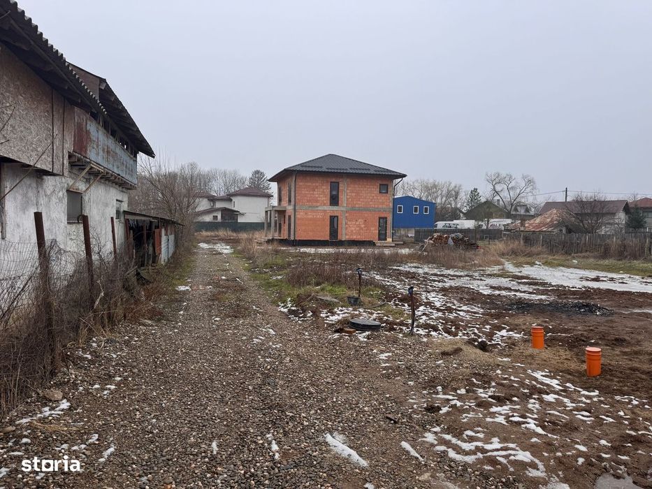 Teren Ciolpani/Snagov: la 2 min de padure si DN1. Toate utilitatile