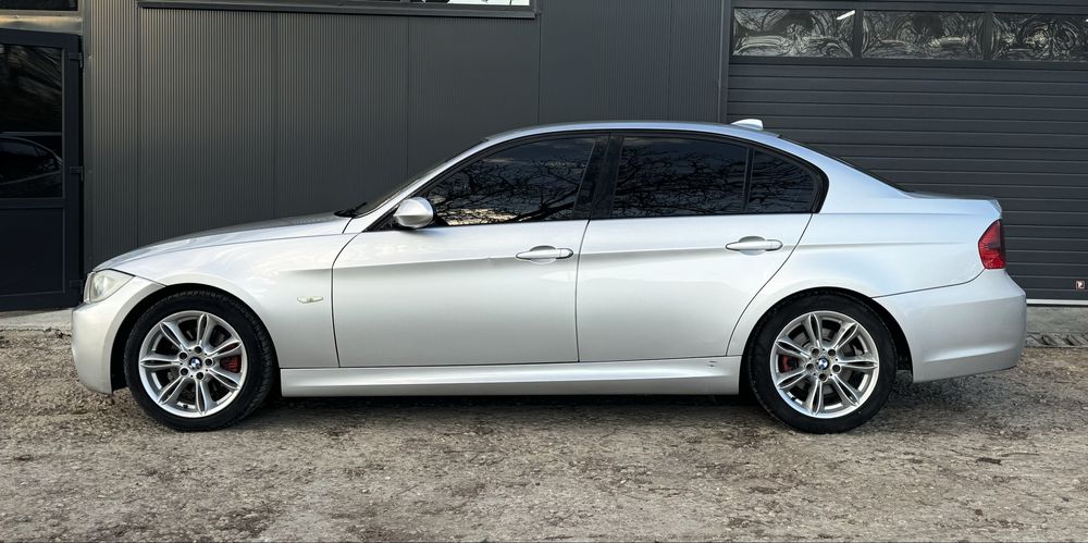 BMW E90  320d 163h.p  ///M pack НА ЧАСТИ
