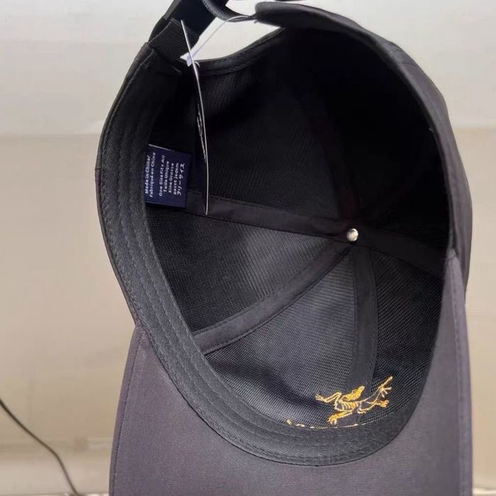 Черные Кепки Arcteryx