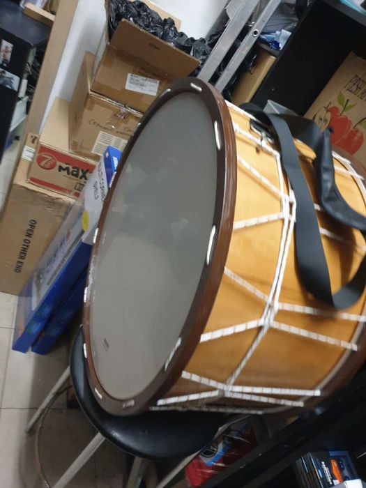 Продавам нов тъпан 22" с калъф шит за него