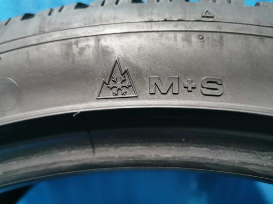 245/40 R19 - 275/35 R19 - dunlop m+s 4 bucati