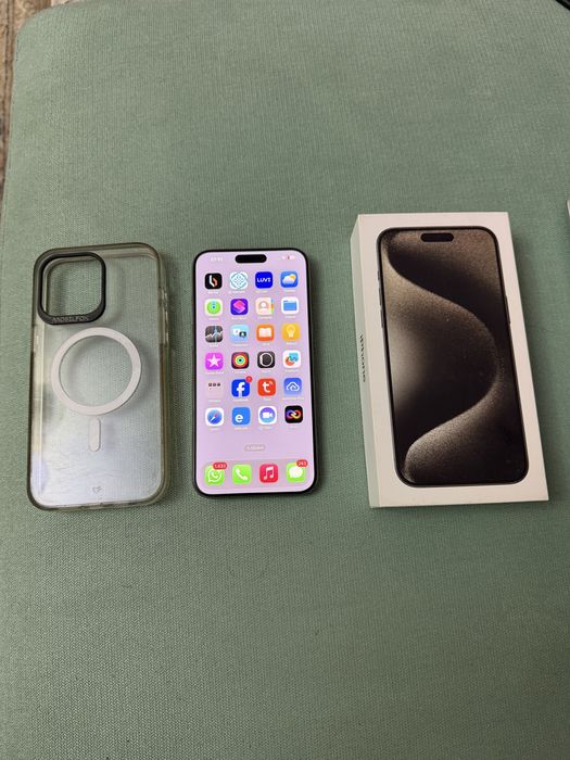 Iphone 15 promax 512 gb  natural titanim