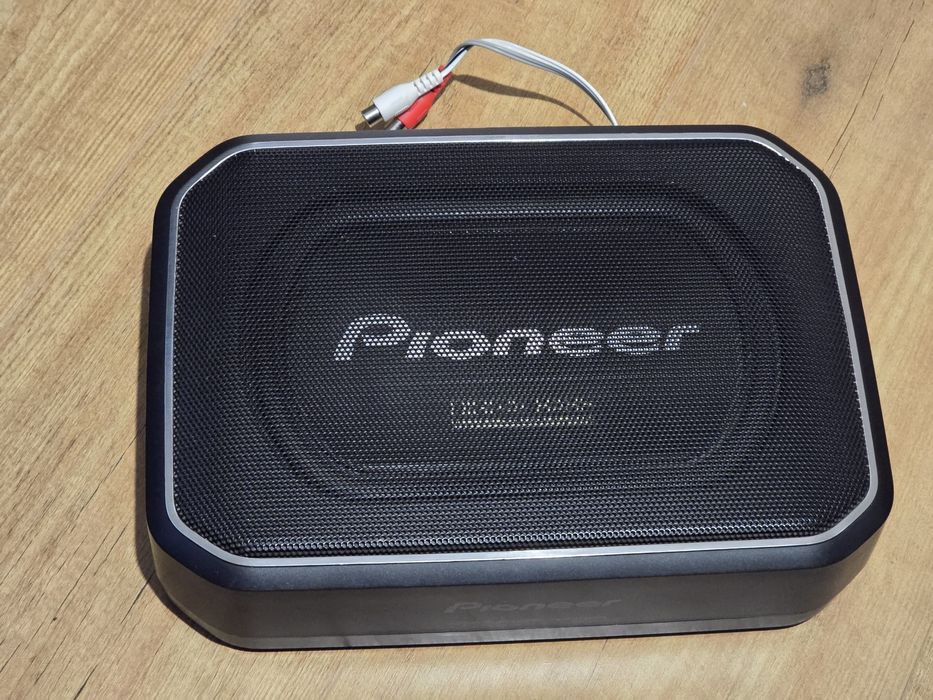 Активен субуфер Pioneer TS-WX140DA
