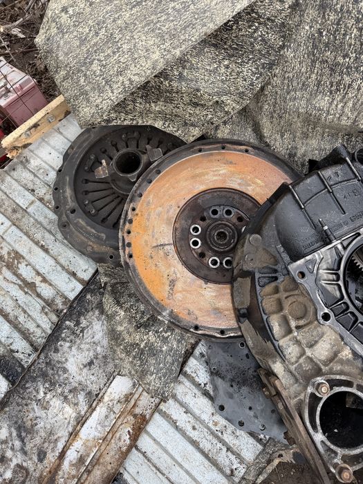 Запчасти на МАЗ рено мотор