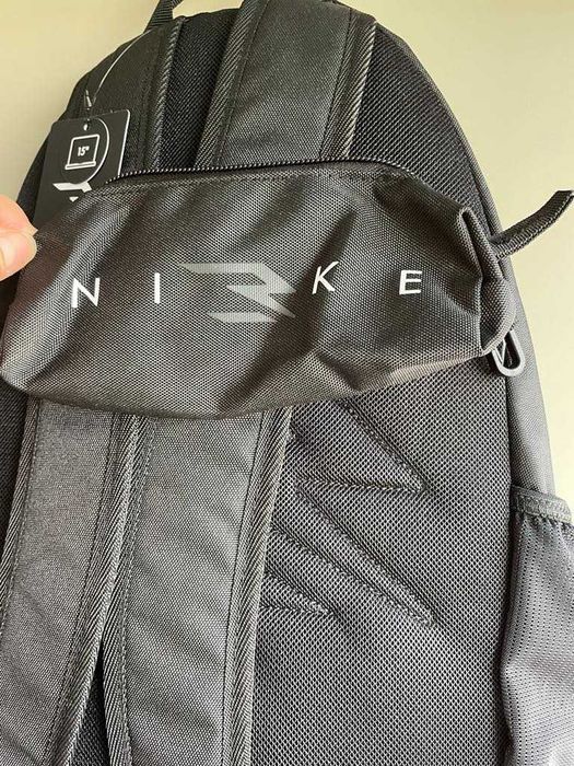 Спортна раница на Nike