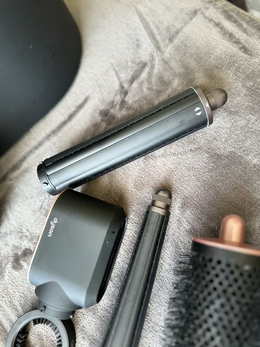 Dyson air wrap, rose gold