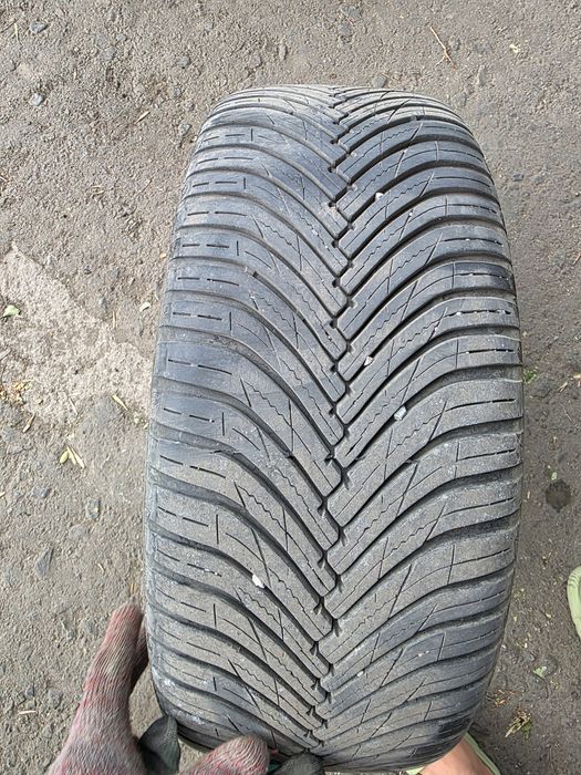 Продам диски с резиной 18