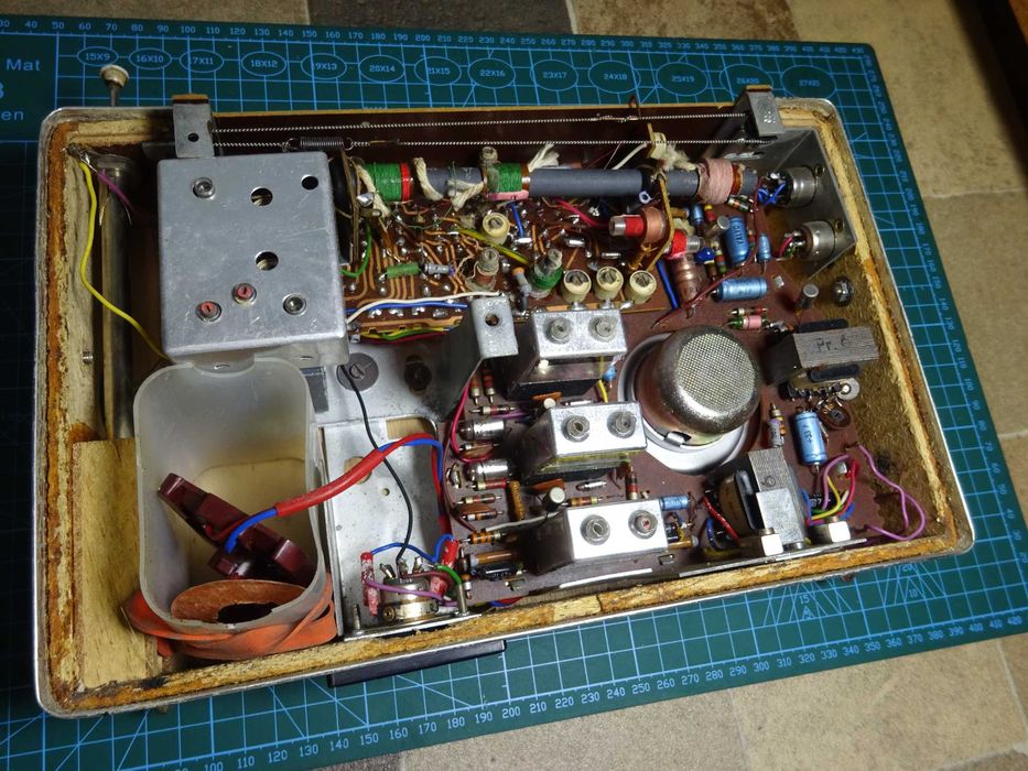 Aparat radio vintage ,anii 70