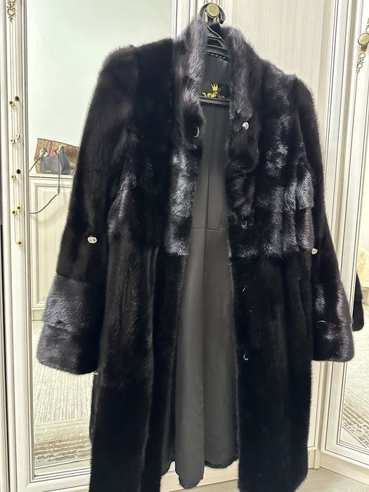 Продам шубу , черный бриллиант