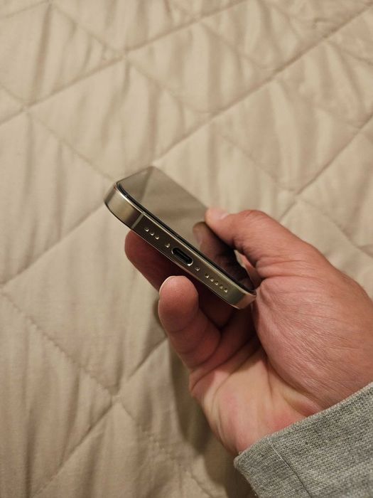 iPhone 16 Pro (128GB)