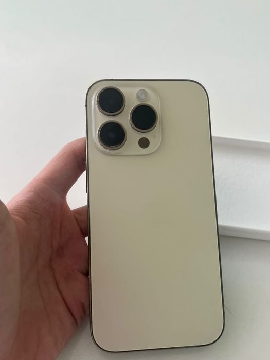 ipone 14 pro + iPhone 11