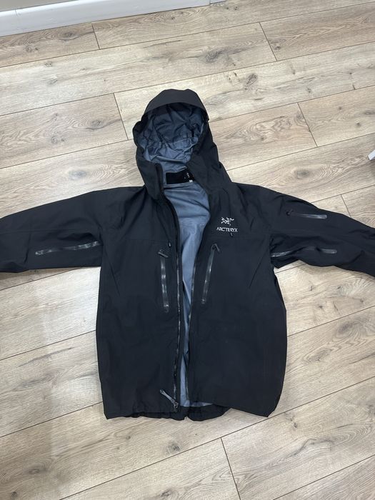 Куртка Arc’teryx SV
