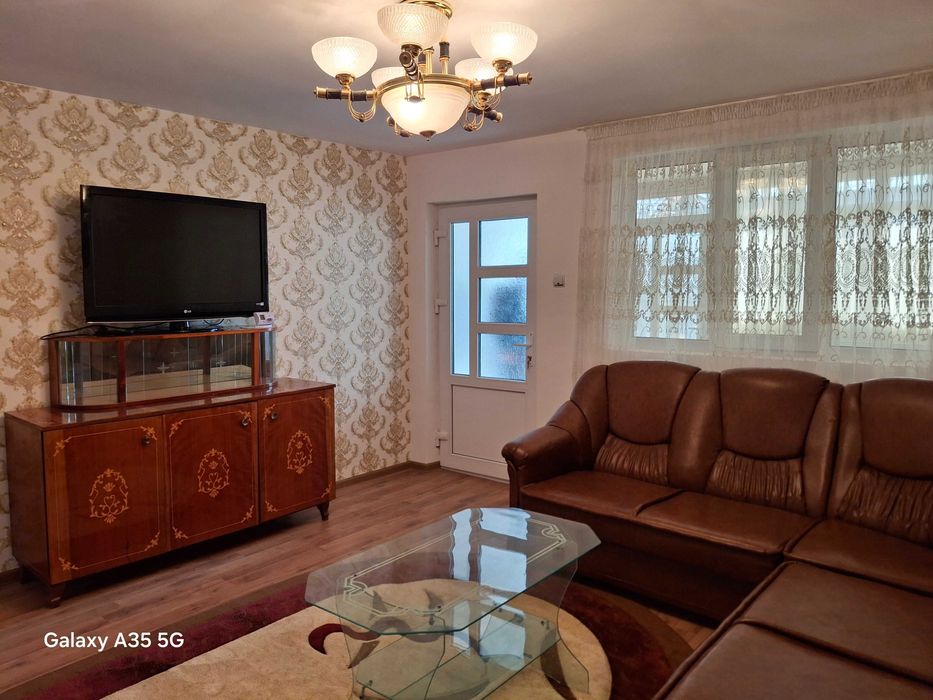 Se inchiriază casă