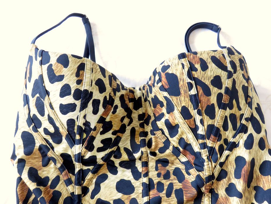 Цял бански Dsquared2, M - L, нов