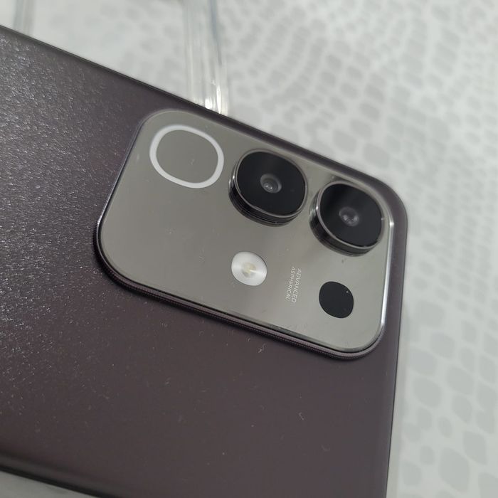 Продам Vivo 29 8/128Gb