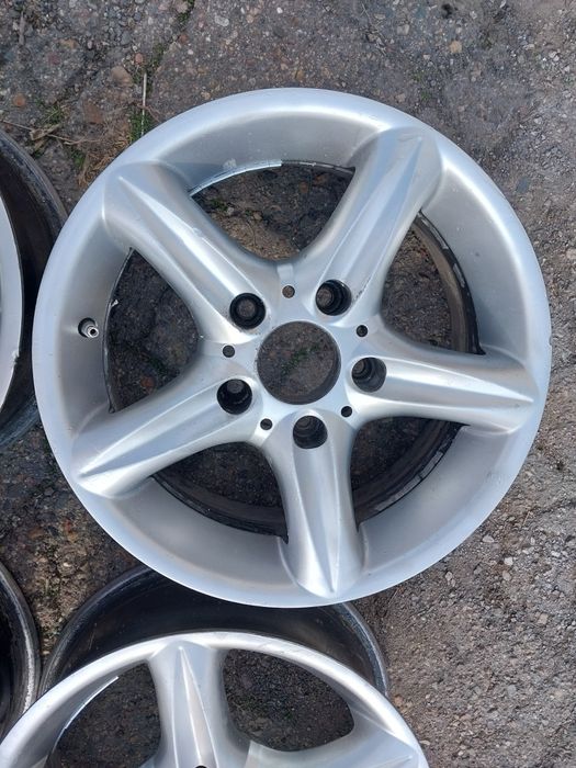 Диски R15 на BMW. Вылет ЕТ25.